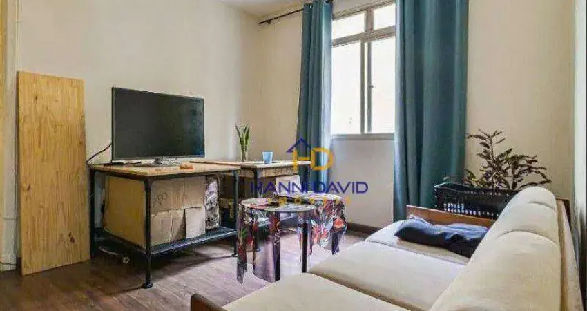 Lindo apartamento com um dormitório reformado só entrar e morar - 300 metros para Metrô São Joaquim.