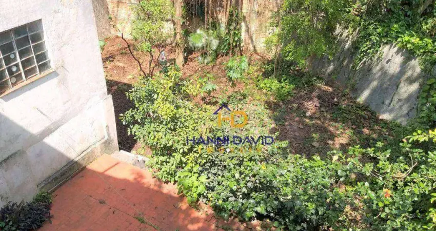 Casa de 365m ² em área nobre da Vila Mariana  com 425m ² de terreno . Confira !!!!