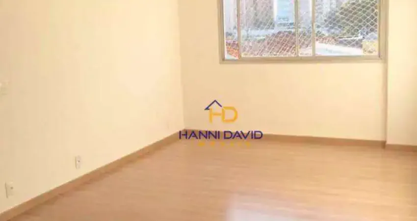 Excelente apartamento reformado próximo ao Parque Ibirapuera, Sesc Vila Mariana.