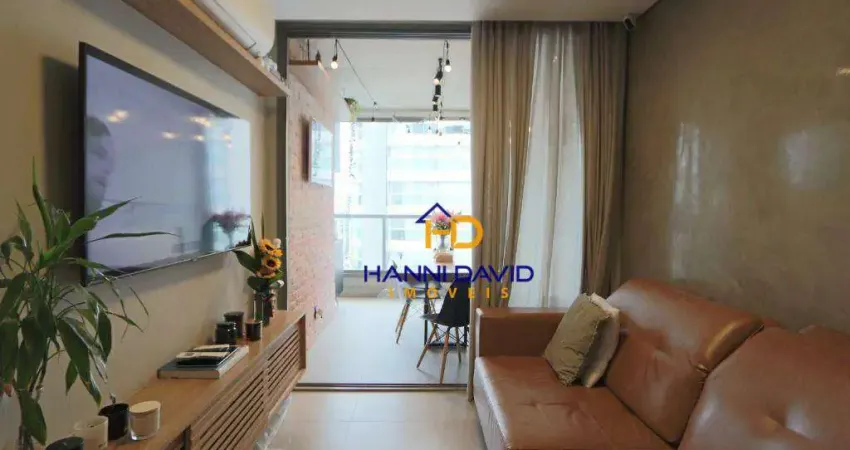 Apartamento próximo ao Colegio São Luís. Vila Mariana
