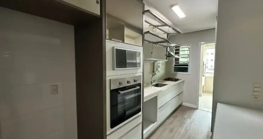 Apartamento 3 dormitórios sendo 1 suíte mobiliado em Barreiros