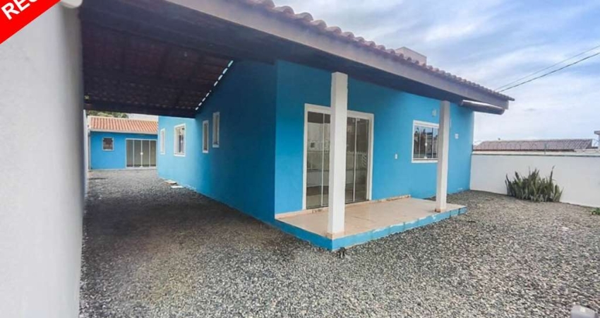 IMÓVEL AVERBADO EM ITAJUBA, BARRA VELHA COM 03 DORMITÓRIOS SENDO 01 SUÍTE E UMA EDÍCULA NOS FUNDOS.