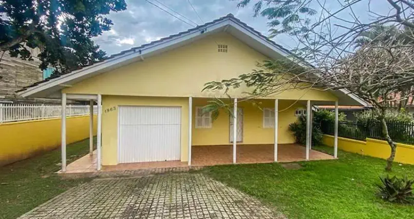 Casa pé na areia, na praia pedras brancas em itajuba, averbada!!