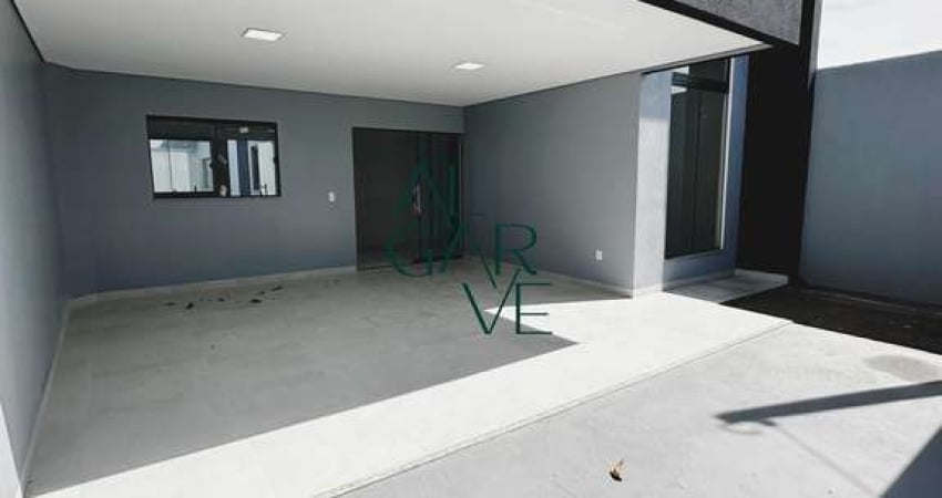 Casa à Venda no Bairro Cidade Universitária 2 - Luís Eduardo Magalhães/BA