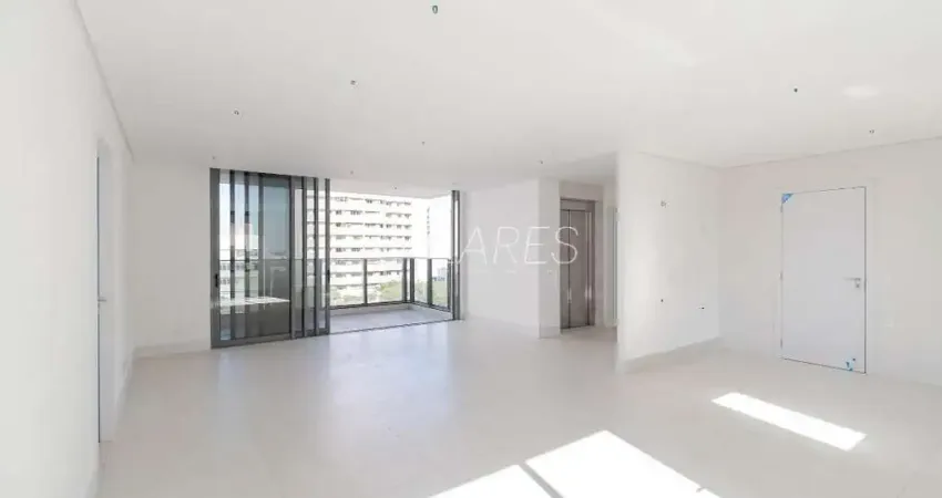 Apartamento com 146 m², 3 quartos sendo 3 suítes à venda no bairro Água Verde.