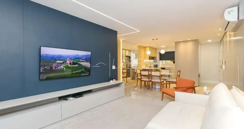 Apartamento decorado com 3 quartos e 2 vagas à venda no Ahú! Oportunidade!