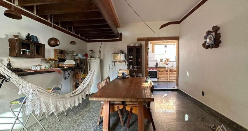 Sobrado para Venda em Palmas, Plano Diretor Sul, 3 dormitórios, 2 suítes, 4 banheiros, 1 vaga