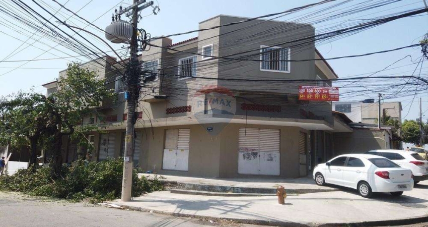 4 lindos apartamentos e 4 lojas localizados próximos a estação ferroviária de Bento Ribeiro