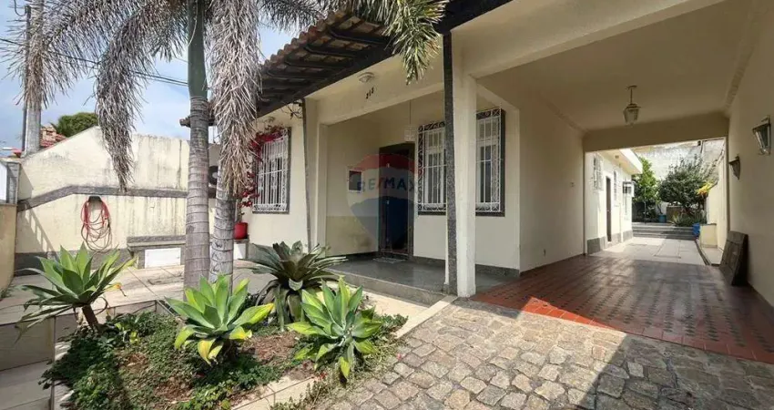 Casa á venda com 3 quartos e com 126m² em praça seca - rio de janeiro