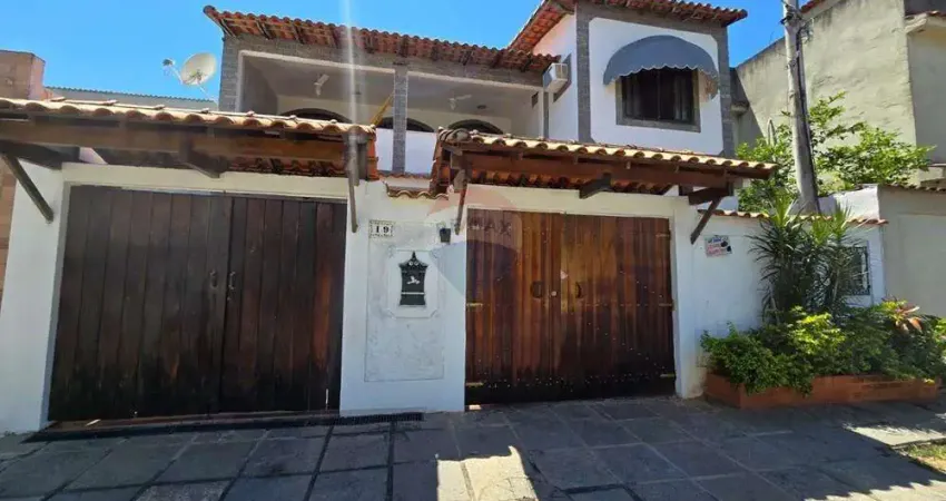 Casa com 4 quartos à venda em Inhoaíba, Rio de Janeiro 