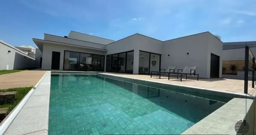 Linda casa com 4 Suítes em Itu no condomínio Parque  Xapada/Itu-SP