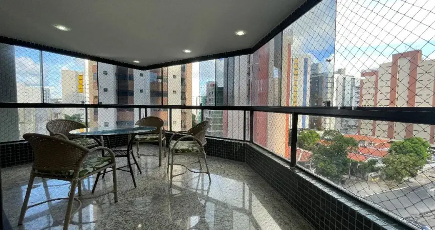 Apartamento de alto padrão no coração de Tambaú com 170m²