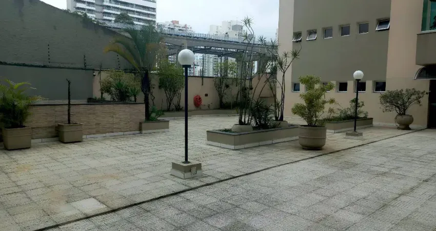 Lindo apartamento no Campo Belo a 1 minuto do Metrô