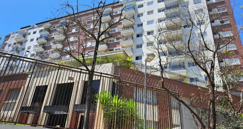 Maravilhoso apartamento com 105 m² de 03 dormitórios com closet e suíte.