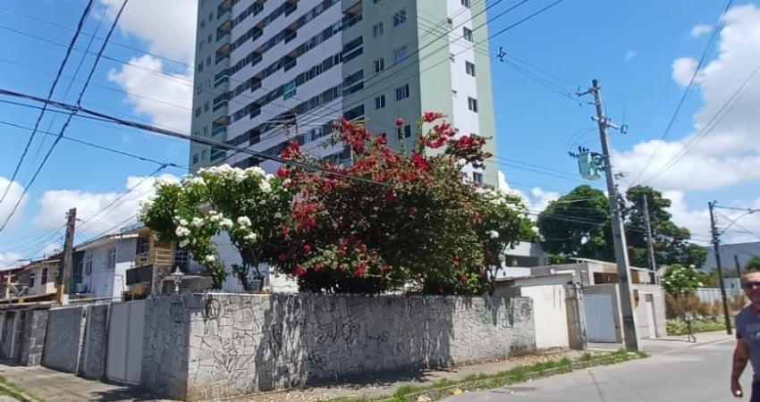 Bairro do Cordeiro, apto 02 qtos sendo 01 suíte, área de lazer completa