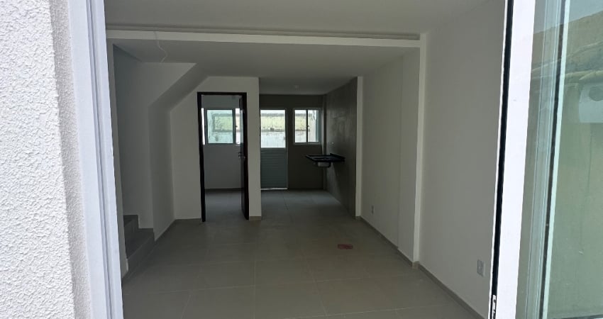 Casa Duplex com área Privativa Gourmet na cobertura, 04 qtos sendo duas suítes