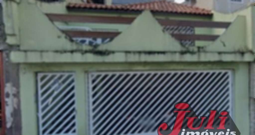 CASA COM 2 DORMITÓRIOS SENDO 1 SUITE VILA SACADURA CABRAL SANTO ANDRÉ
