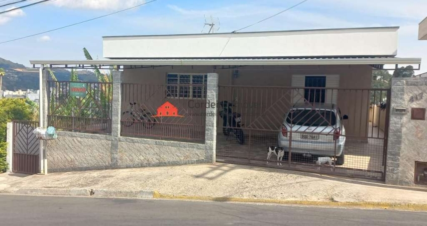 Casa para Venda em Serra Negra, Bairro das Palmeiras, 4 dormitórios, 1 suíte, 1 banheiro, 1 vaga