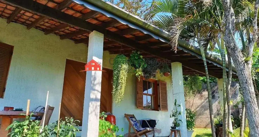Casa em Condomínio para Venda em Monte Alegre do Sul, Orypaba, 2 dormitórios, 1 suíte, 2 banheiros, 2 vagas