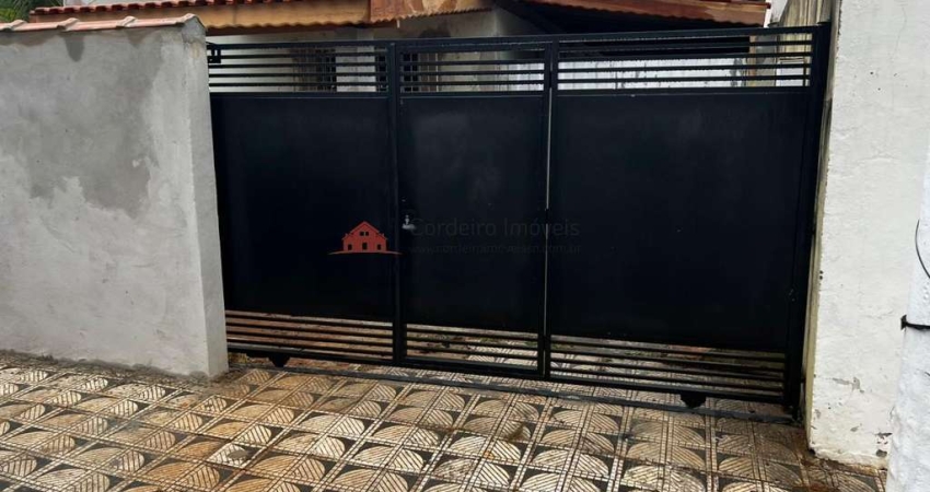 Casa para Venda em Serra Negra, Campo do 7, 2 dormitórios, 1 suíte, 2 banheiros, 3 vagas