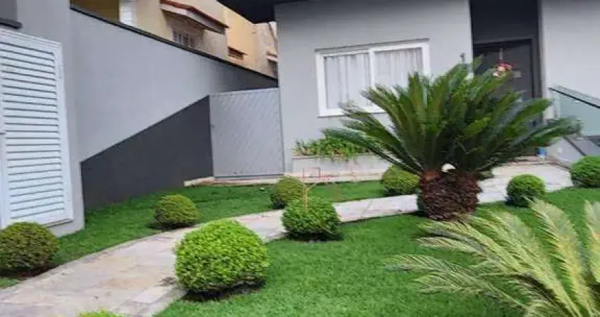 Casa com 4 dormitórios à venda, 220 m² por R$ 2.700.000,00 - Perová - Arujá/SP