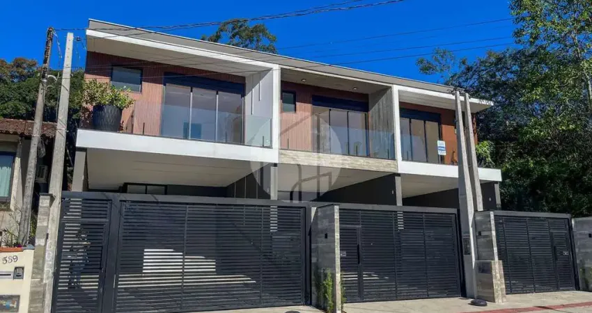 Residencial málaga - sobrado de alto padrão com piscina e 3 suítes no residencial málaga – anita garibaldi, joinville