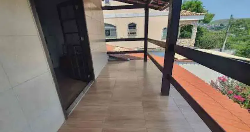 Casa com 4 dormitórios à venda, 326 m² por R$ 949.900,00 - Vila Valqueire - Rio de Janeiro/RJ