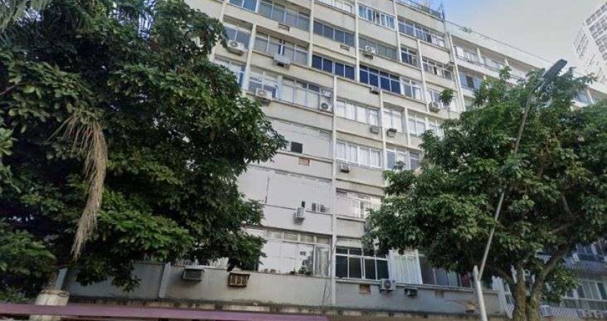Apartamento com 2 dormitórios à venda, 55 m² por R$ 1.600.000,00 - Leblon - Rio de Janeiro/RJ
