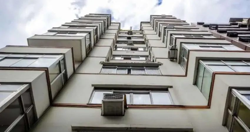 Apartamento com 2 dormitórios à venda, 54 m² por r$ 740.000,00 - copacabana - rio de janeiro/rj