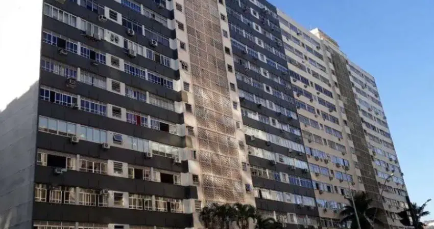 Apartamento com 2 dormitórios à venda, 70 m² por r$ 1.365.000,00 - leblon - rio de janeiro/rj