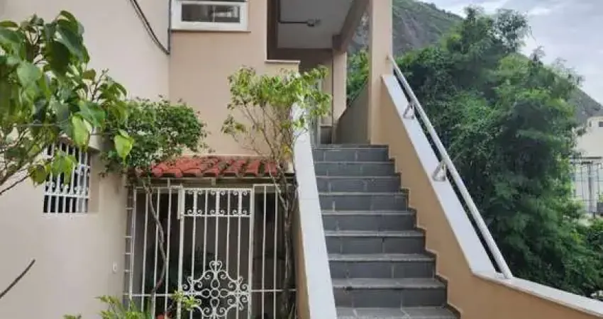 Apartamento com 3 dormitórios à venda, 85 m² por R$ 750.000,00 - Copacabana - Rio de Janeiro/RJ