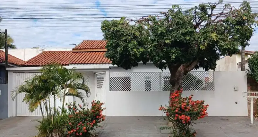 Casa com 3 quartos à venda na Vila Nova, Três Lagoas 