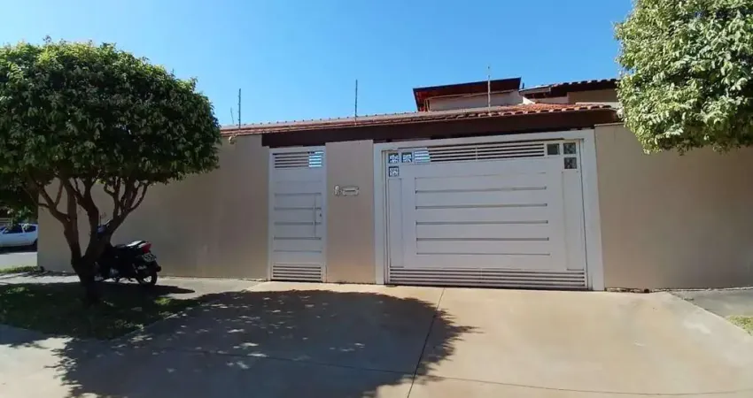 Casa com 3 quartos à venda no Centro, Três Lagoas