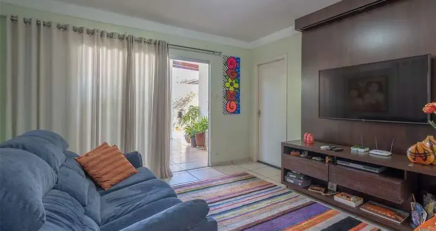 Casa com 3 quartos à venda no Centro, Três Lagoas