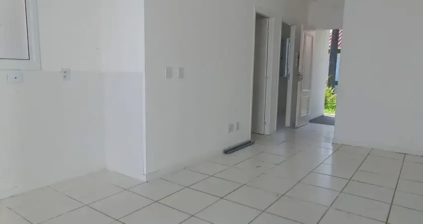 Casa em condomínio fechado com 2 quartos à venda no Três Vendas, Pelotas 