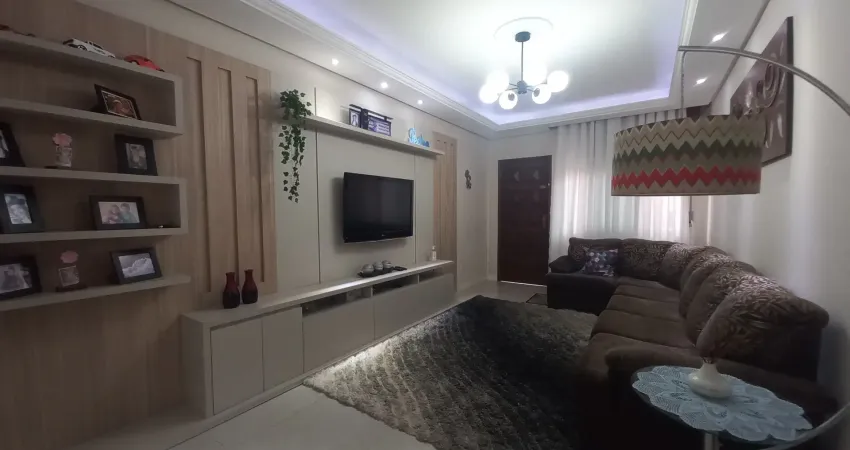 Excelente sobrado central à venda semi mobiliado, próximo hospitais à