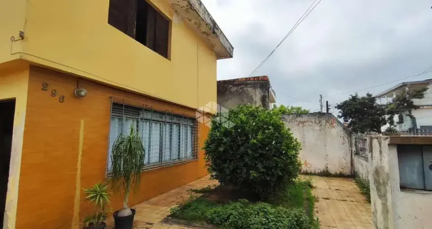 Casa sobrado com 3 quartos, 8 vagas e 2500m² para vender por r$ 850.000