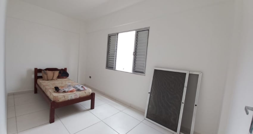 Ap lindo reformado 2 dormitorios( 1 suite) ocian Praia Grande -SP reformado