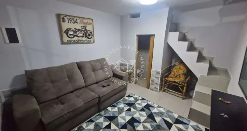 Sobrado Aconchegante com 1 Dormitorio e Lavabo – Jardim das Camelias - apenas R$ 135.000,00