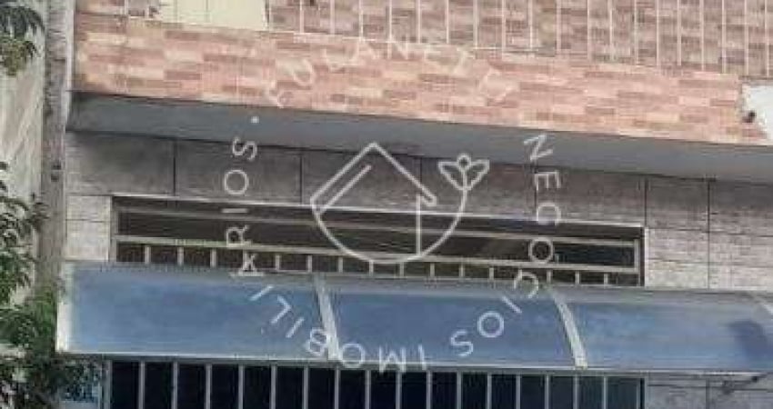 Casa Terrea com 1 Dormitorios e Quintal na Rua dos Continentes – R$ 1.200,00 de aluguel