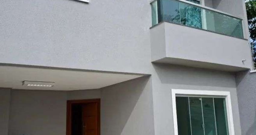 Sobrado Setor Faiçalville - 3 Quartos - Completo em armários