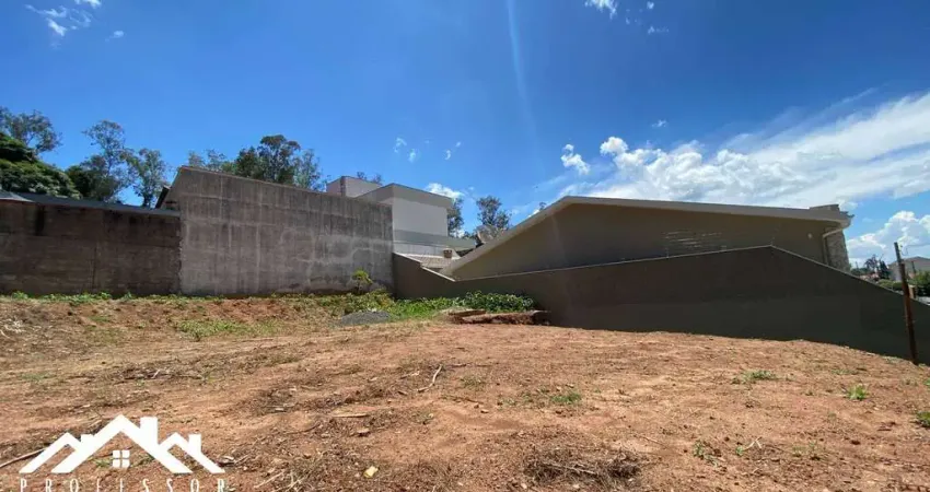 Terreno de Esquina no Jardim Nova Lindoia em Águas de Lindoia-SP