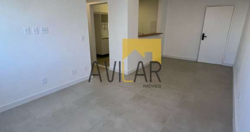Apartamento à venda no Cambuí, Campinas-SP: 2 quartos, 1 suíte, 2 salas, 2 banheiros, 1 vaga e 64m² de área. Venha conferir!
