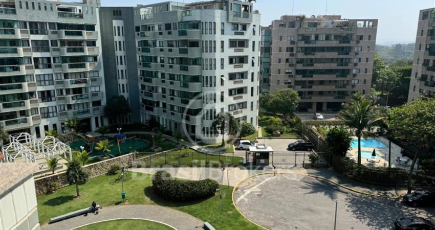 Apartamento  Av Lucio Costa com 1 quarto e vaga 58m2