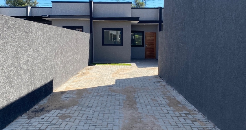 LINDA CASA , PRONTA PARA MORAR!! ÓTIMA LOCALIZAÇÃO PRÓXIMO A TUDO