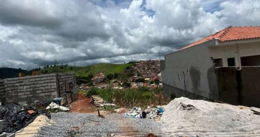 Terreno com linda vista para cidade à venda em Bandeira do Sul -MG