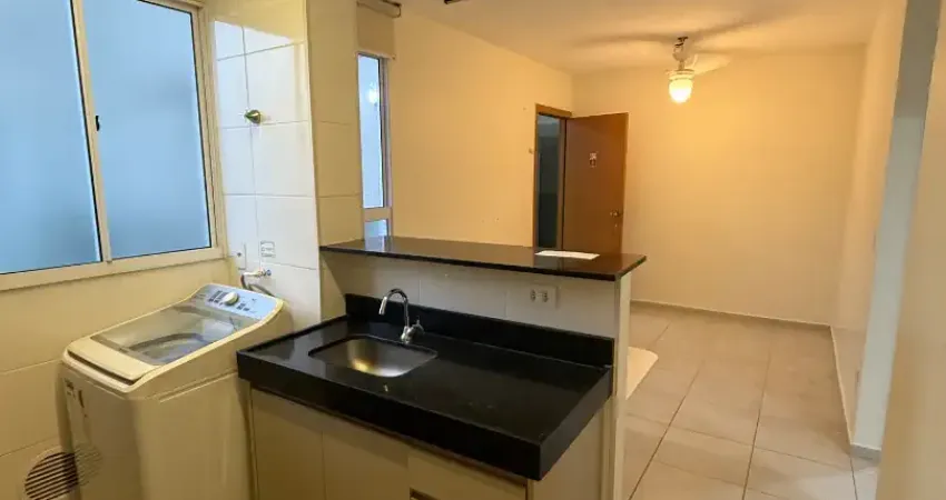 Apartamento para alugar com quintal, 2quartos e planejados na cozinha.