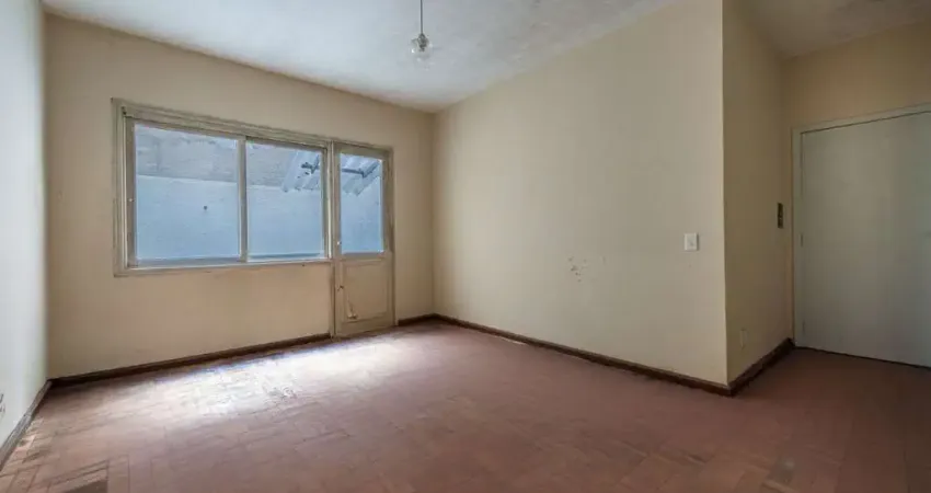 Apartamento JK com 1 dormitório e 54m² à venda em Menino Deus, Porto Alegre.