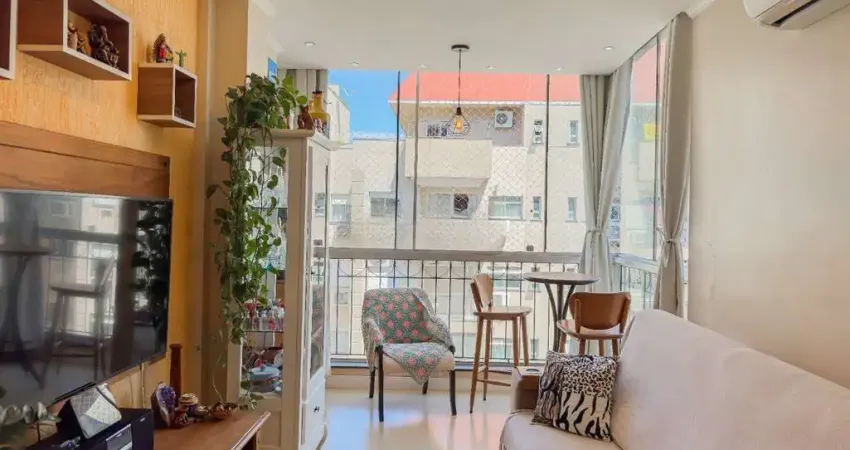 Apartamento à venda com 3 quartos 76 m² no Bairro São Sebastião