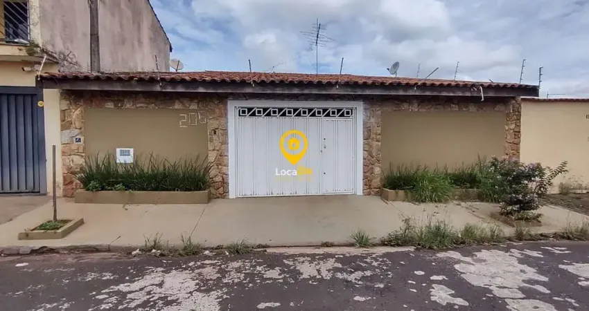 VENDE Casa 3 Dormitórios com Piscina em Ribeirão Preto